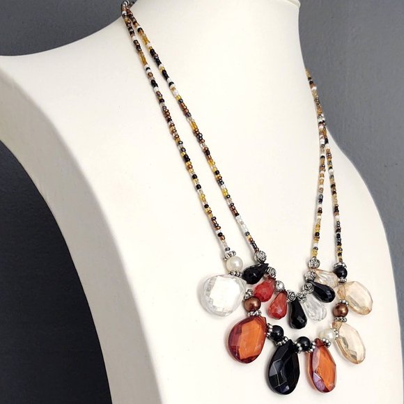 Double strand seed bead & teardrop beaded necklace - Picture 4 of 11